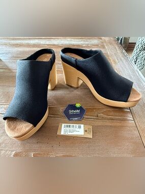 Black Open-Toe Platform Mule with Natural Wood Heel NEW
